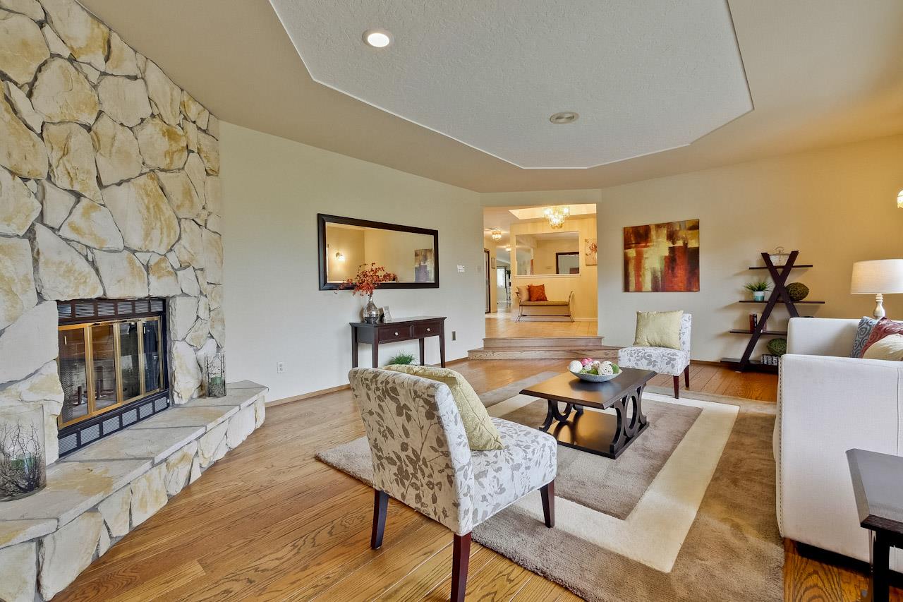 10075 Crescent Road Cupertino, CA 95014 - Photo 7 of 37 Gallery Image 7