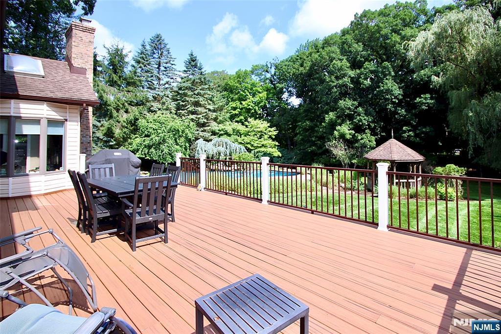 9 Watch Hill Road Mahwah, NJ 07430 - Photo 34 of 38