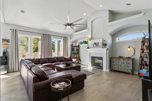 $999,400 | 735 East Dorchester Drive, St. Johns, FL 32259