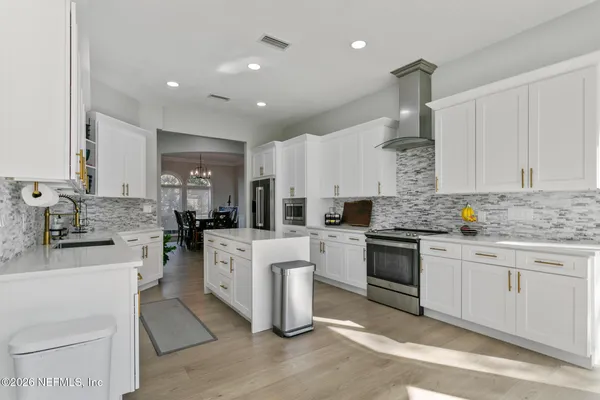 $999,400 | 735 East Dorchester Drive, St. Johns, FL 32259