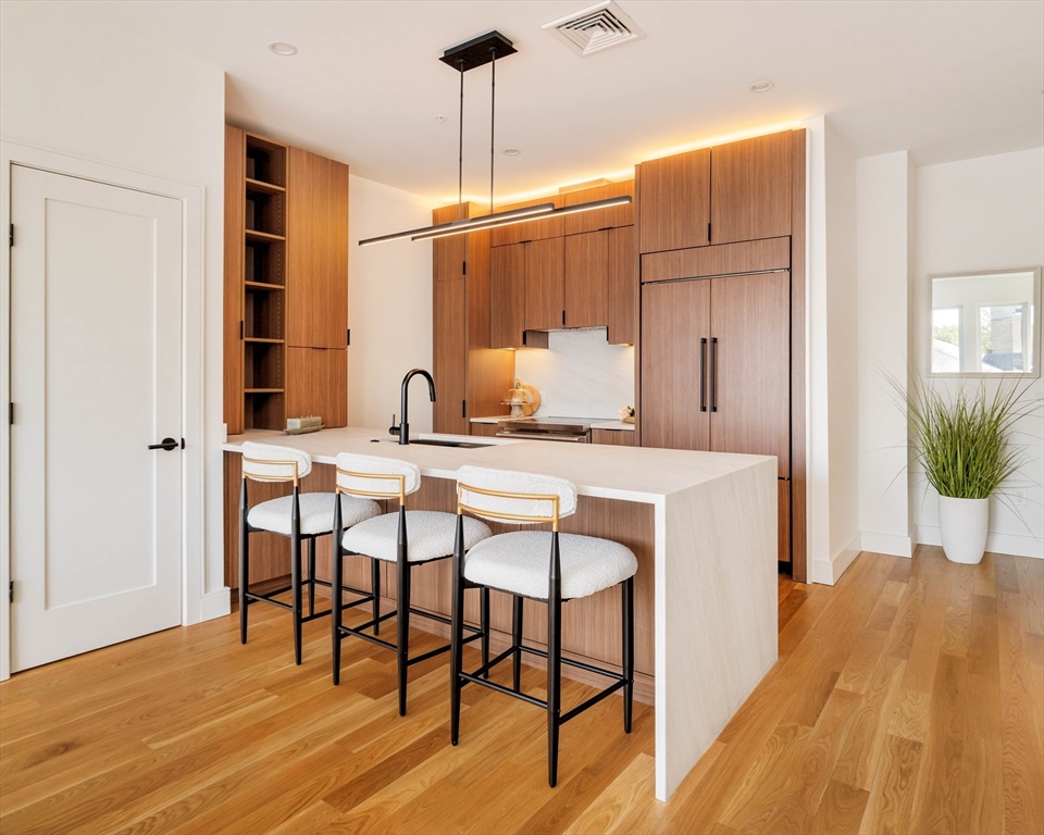 58 Kent, Unit 403 Brookline, MA 02445 - Photo 6 of 23