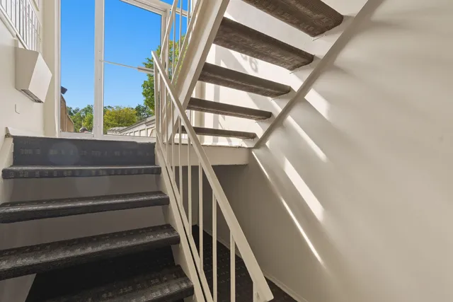 $89,900 | 756 West Kilgore Road, Unit 108, Kalamazoo, MI 49008