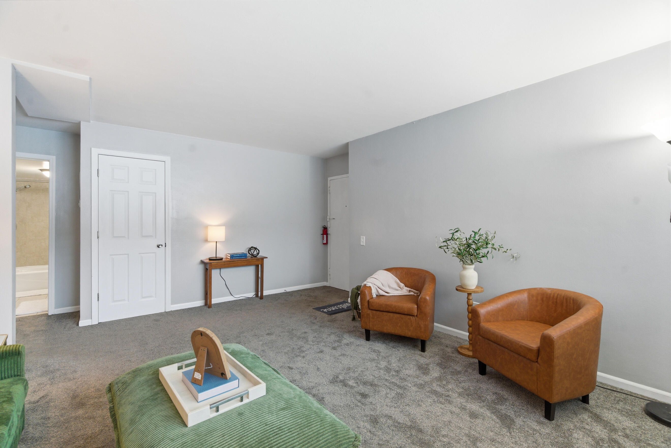 756 West Kilgore Road, Unit 108 Kalamazoo, MI 49008 - Photo 5 of 25 DSC04985