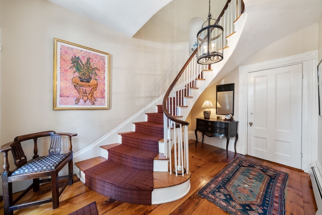 51 Chestnut Street Boston, MA 02129 - Photo 1 of 40