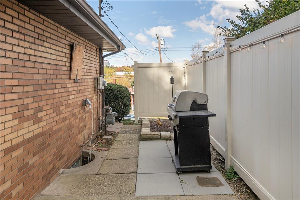 123 Parkedge Road Pittsburgh, PA 15220 - Photo 22 of 25 Gallery Image 22