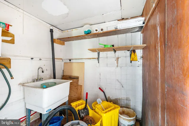 $250,000 | 221 White Horse Pike, Waterford Works, NJ 08089