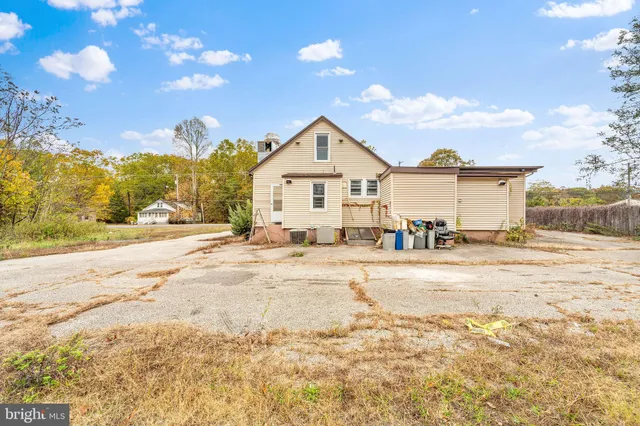 $250,000 | 221 White Horse Pike, Waterford Works, NJ 08089