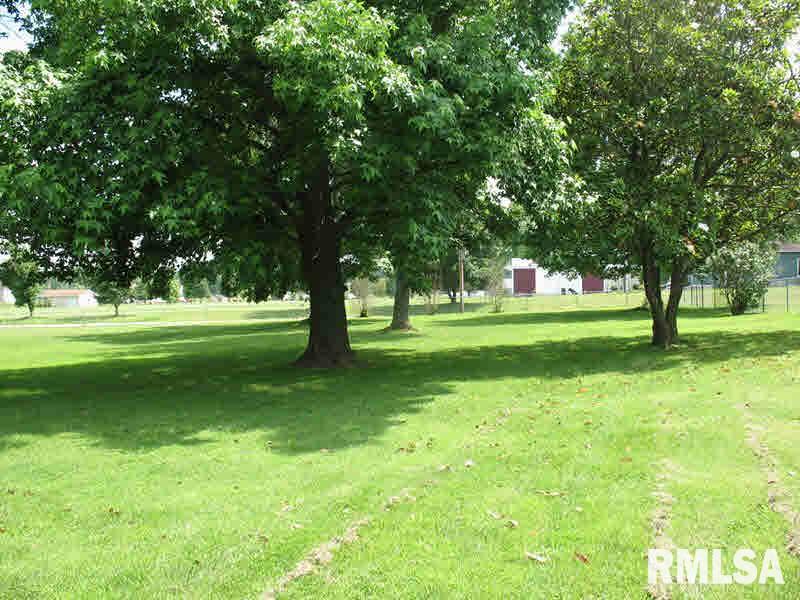 4801 Cross Road Salem, IL 62881 - Photo 29 of 32