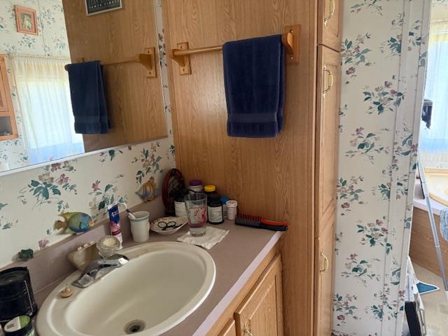 4565 Morgan Road Angels Camp, CA 95222 - Photo 31 of 43 bathroom with wallpapered walls