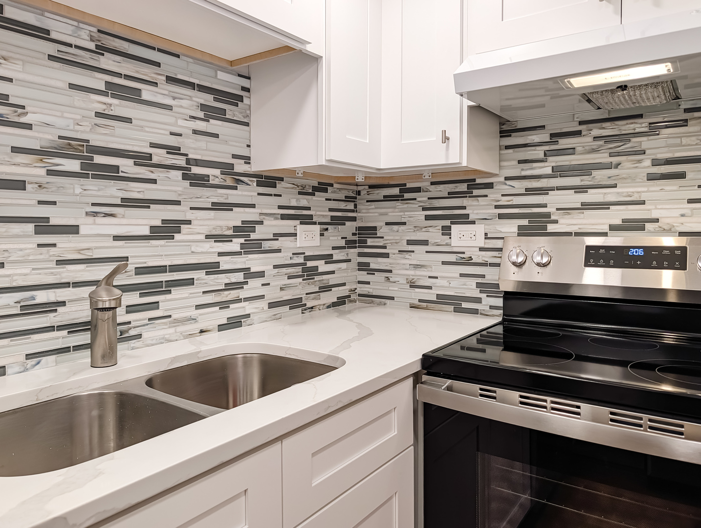 444 Spring Road, Unit 12 Elmhurst, IL 60126 - Photo 11 of 20