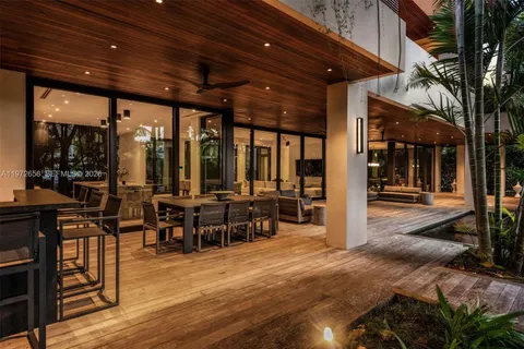 $17,500,000 | 6850 Sunrise Court, Coral Gables, FL 33133