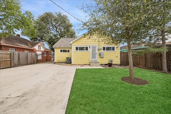 $350,000 | 5211 Mulford Street, Houston, TX 77023