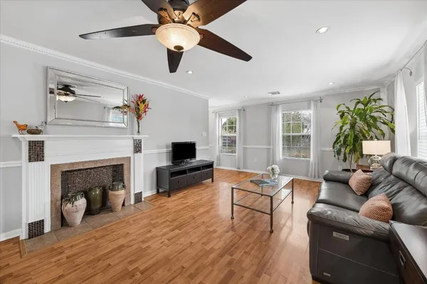 $350,000 | 5211 Mulford Street, Houston, TX 77023