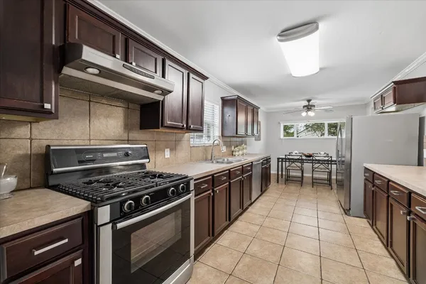 $350,000 | 5211 Mulford Street, Houston, TX 77023