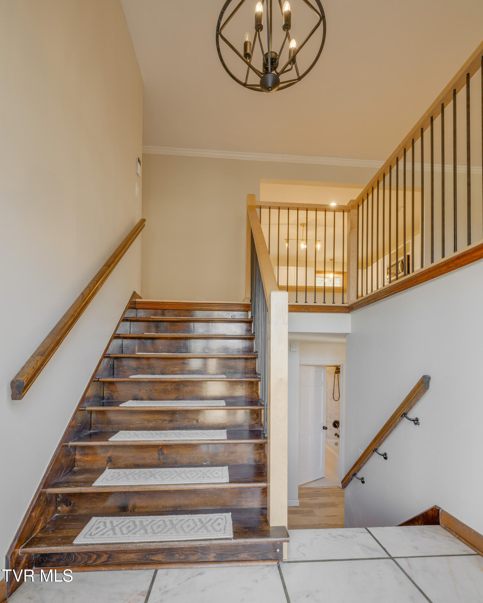 2502 Rambling Road Johnson City, TN 37604 - Photo 5 of 54 005