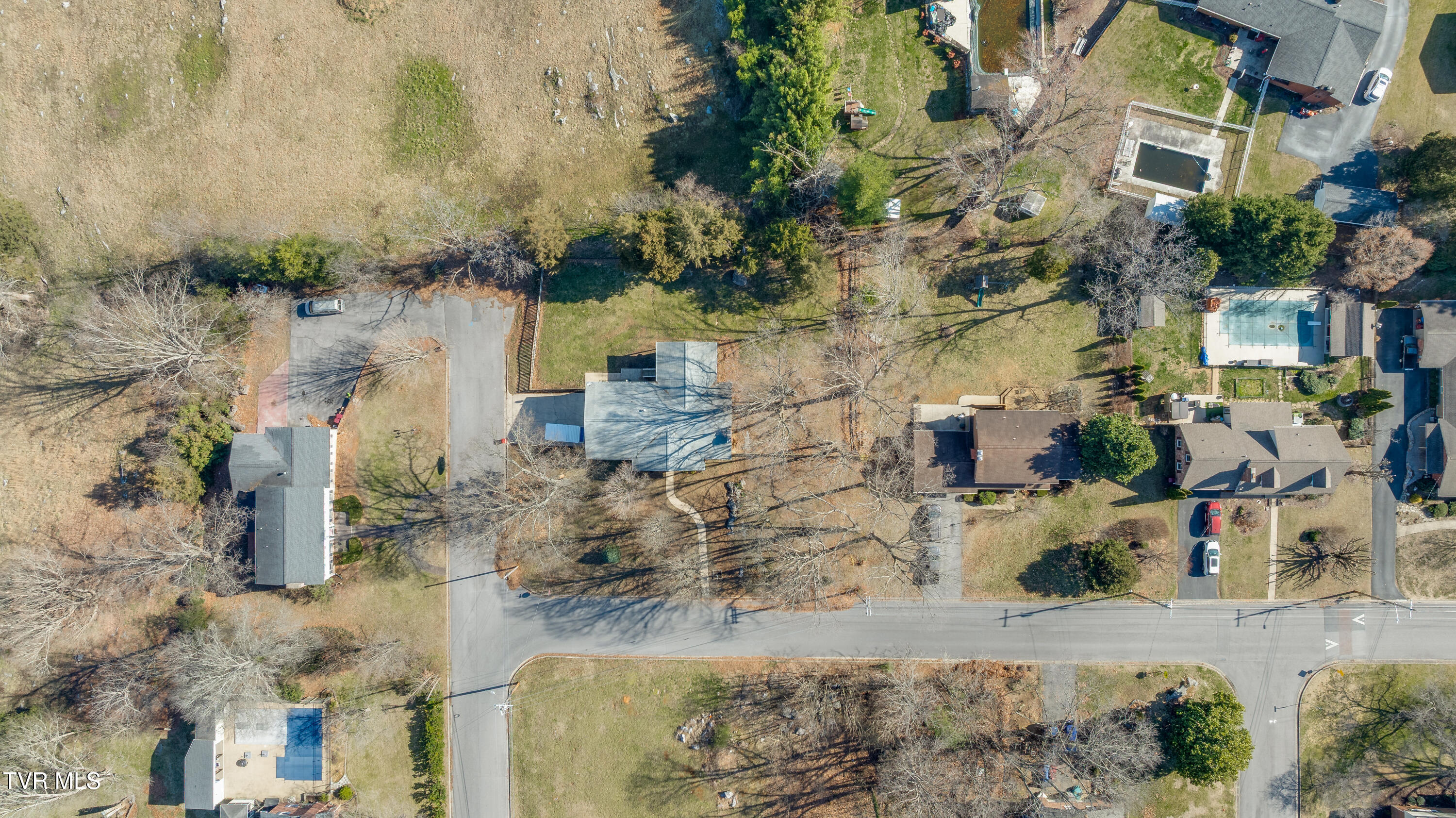 2502 Rambling Road Johnson City, TN 37604 - Photo 51 of 54 051