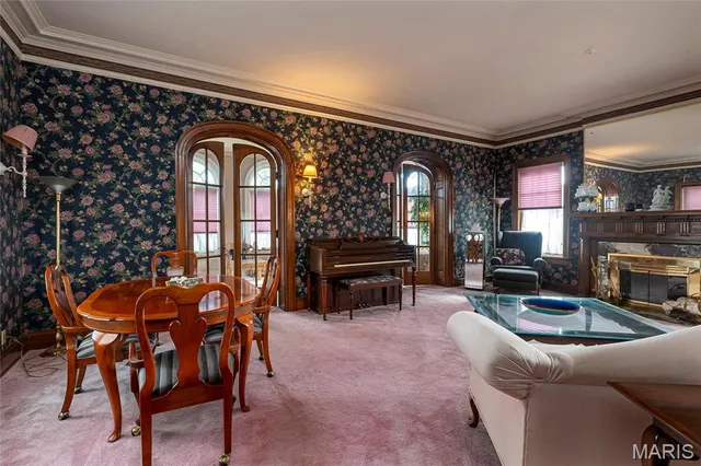 $495,000 | 202 West Poplar Street, Harrisburg, IL 62946