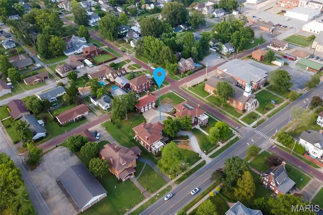 $495,000 | 202 West Poplar Street, Harrisburg, IL 62946