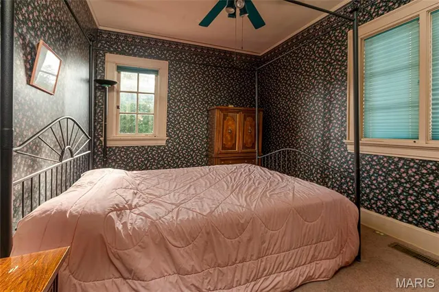 $495,000 | 202 West Poplar Street, Harrisburg, IL 62946