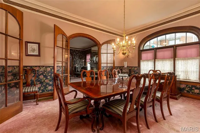 $495,000 | 202 West Poplar Street, Harrisburg, IL 62946