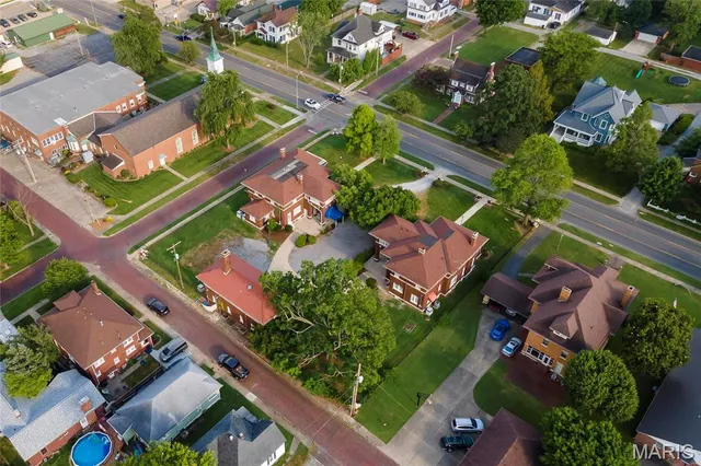 $495,000 | 202 West Poplar Street, Harrisburg, IL 62946