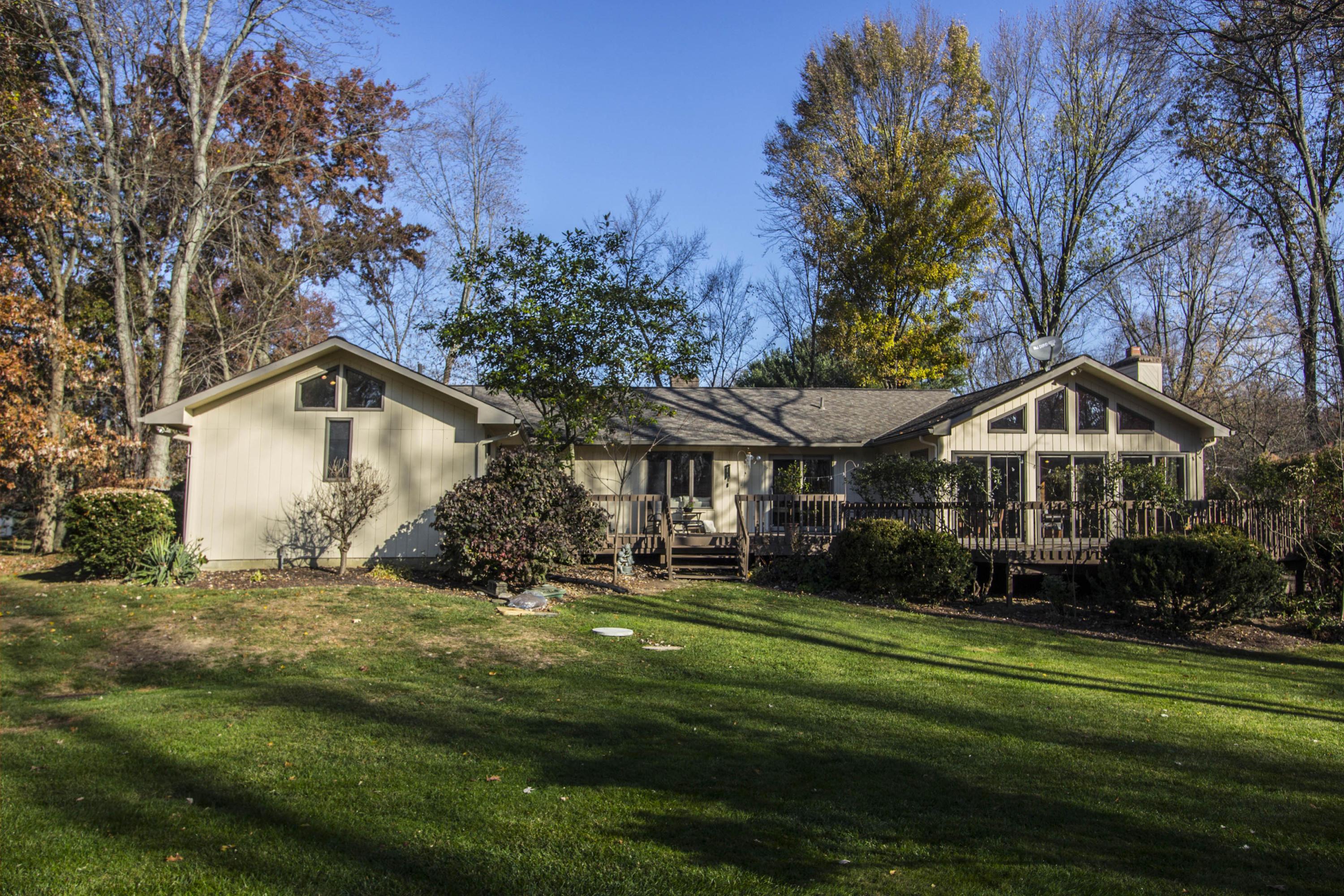 8050 Lewis Center Road Galena, OH 43021 - Photo 1 of 38 Gallery Image 1