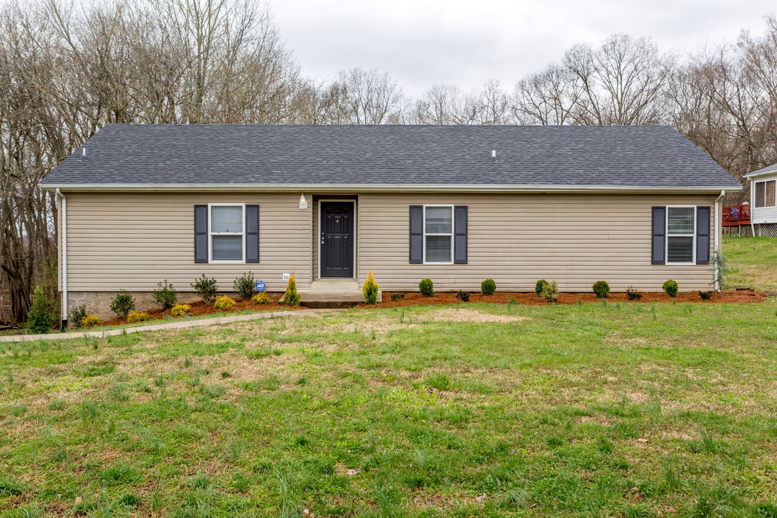 326 Edmondson Ferry Road Clarksville, TN 37040 - Photo 1 of 9 Gallery Image 1