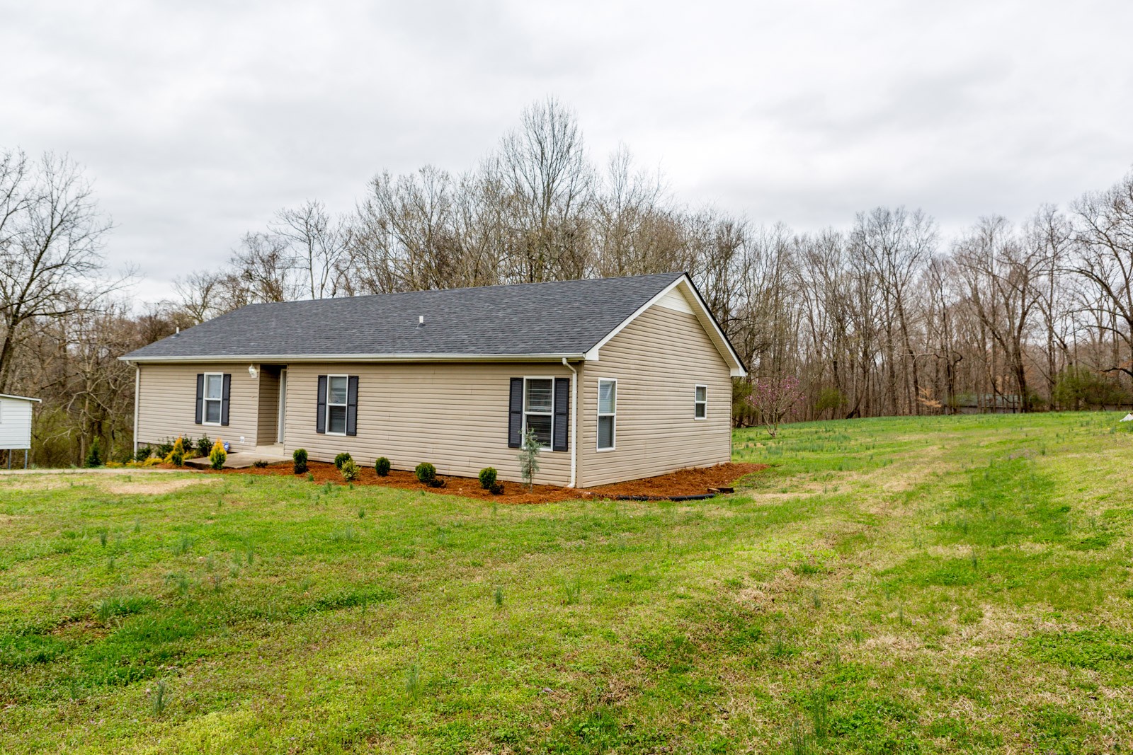 326 Edmondson Ferry Road Clarksville, TN 37040 - Photo 2 of 9 Gallery Image 2