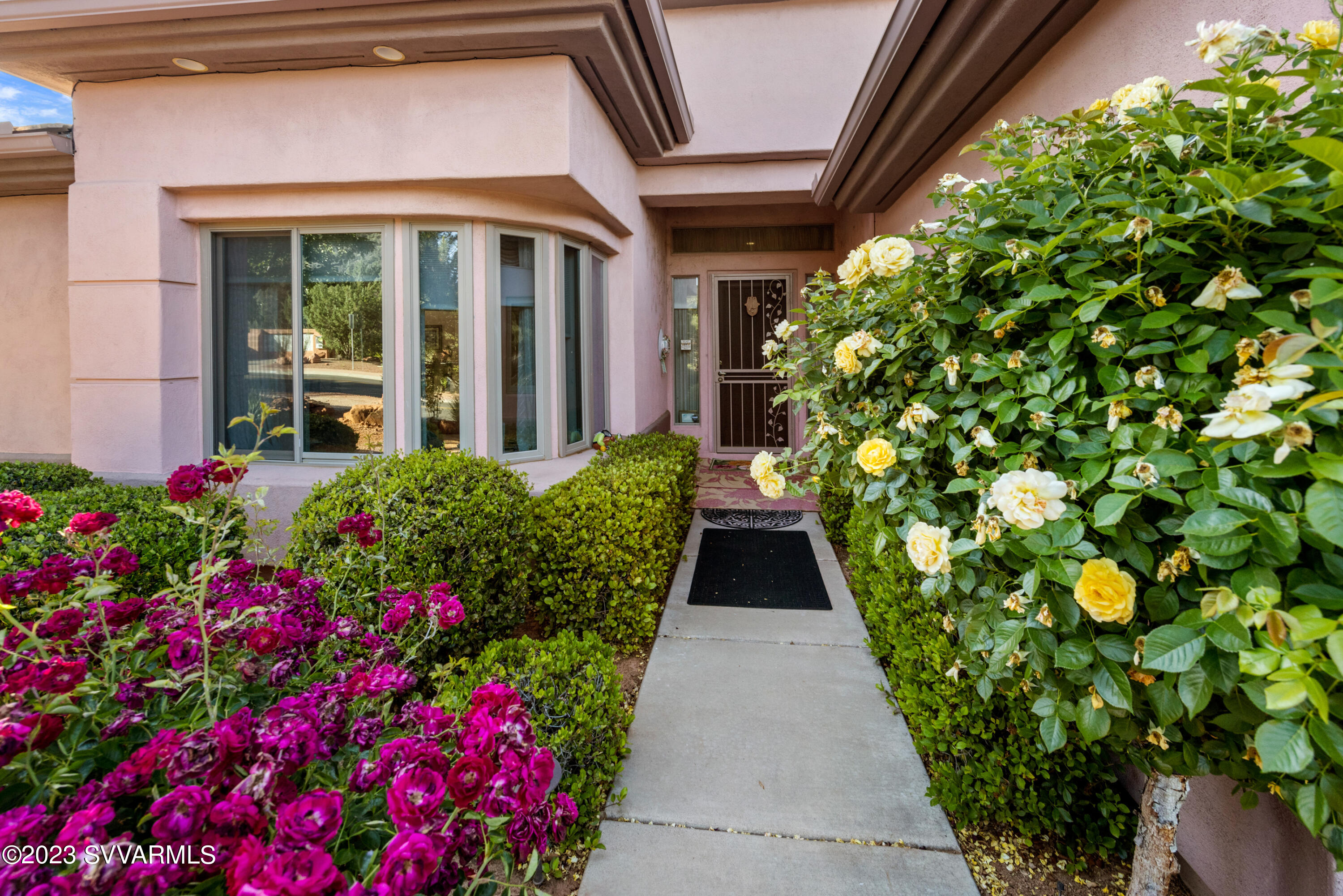 853 Crown Ridge Road Sedona, AZ 86351 - Photo 3 of 15 002_Entry