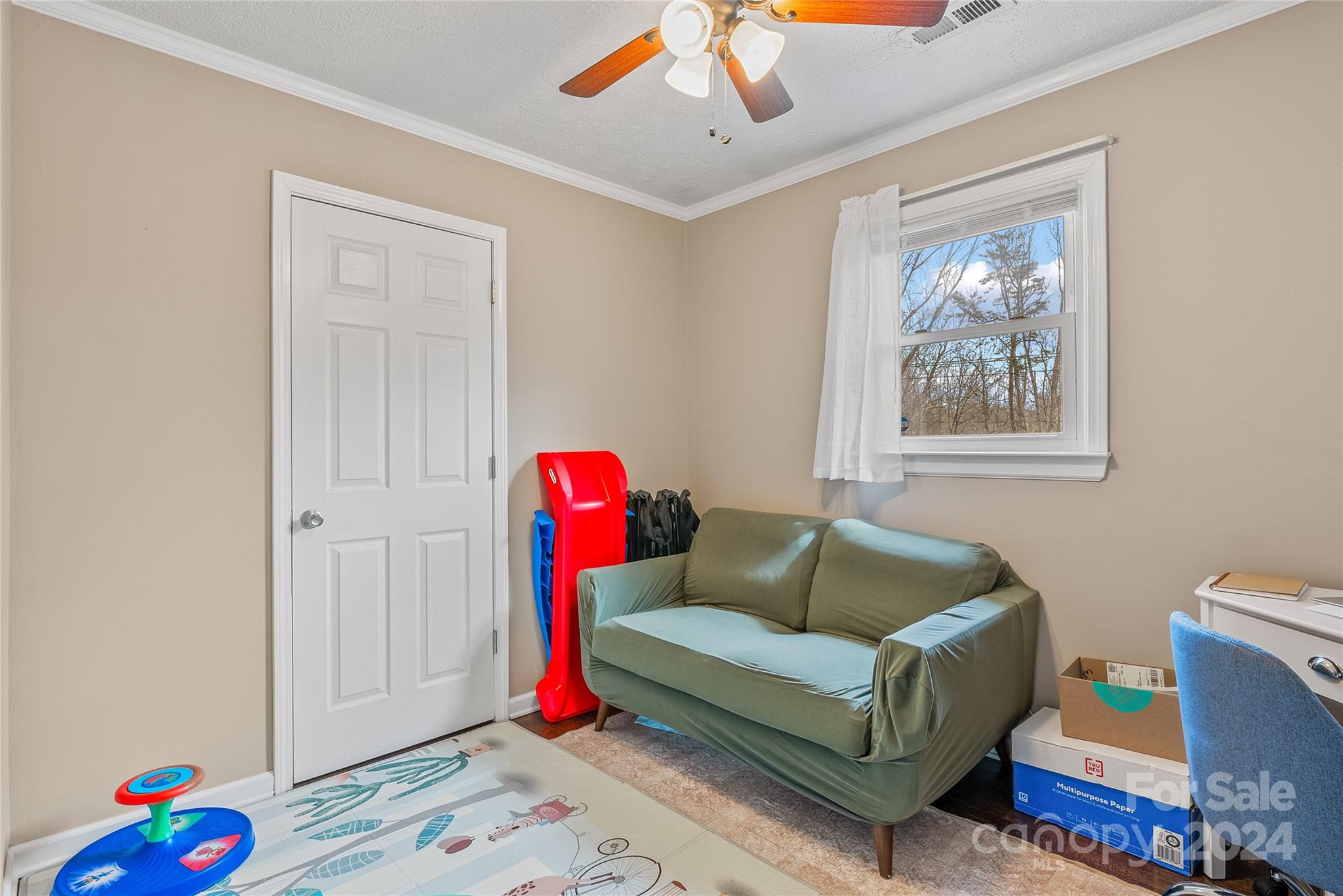 242 Maple Creek Road Rutherfordton, NC 28139 - Photo 19 of 37 a living room with furniture and a window