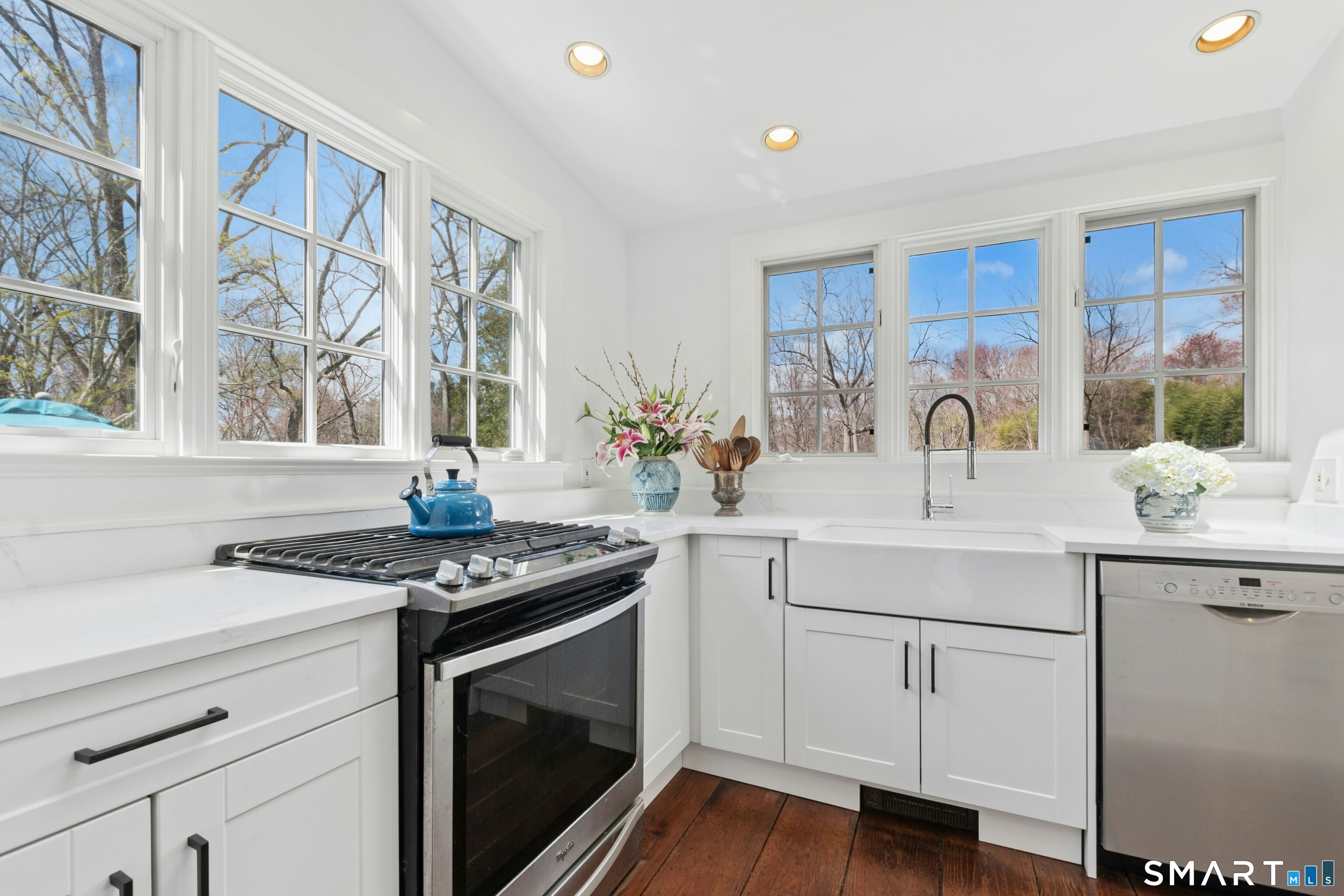 561 Middlesex Road Darien, CT 06820 - Photo 15 of 38