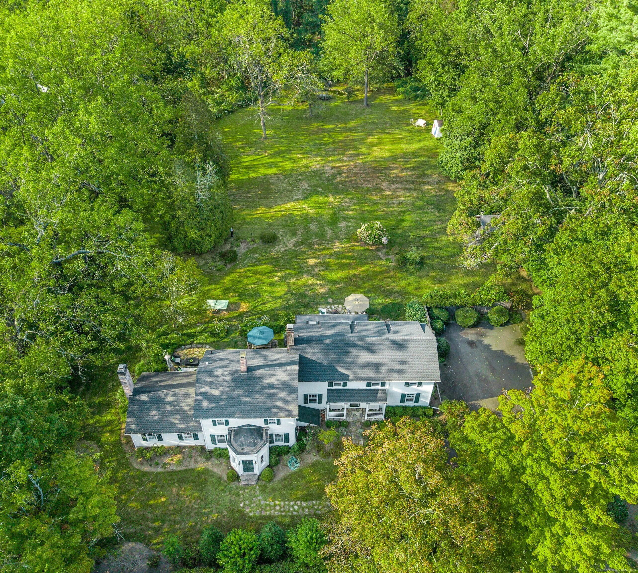 561 Middlesex Road Darien, CT 06820 - Photo 32 of 34 a view of a water with an outdoor space