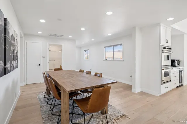 $1,999,999 | 1301 Duhig Road, Napa, CA 94559