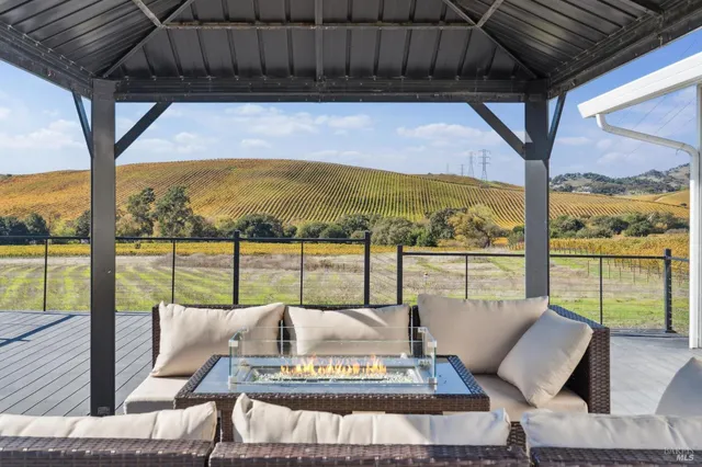 $1,999,999 | 1301 Duhig Road, Napa, CA 94559