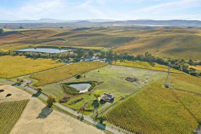 $1,999,999 | 1301 Duhig Road, Napa, CA 94559