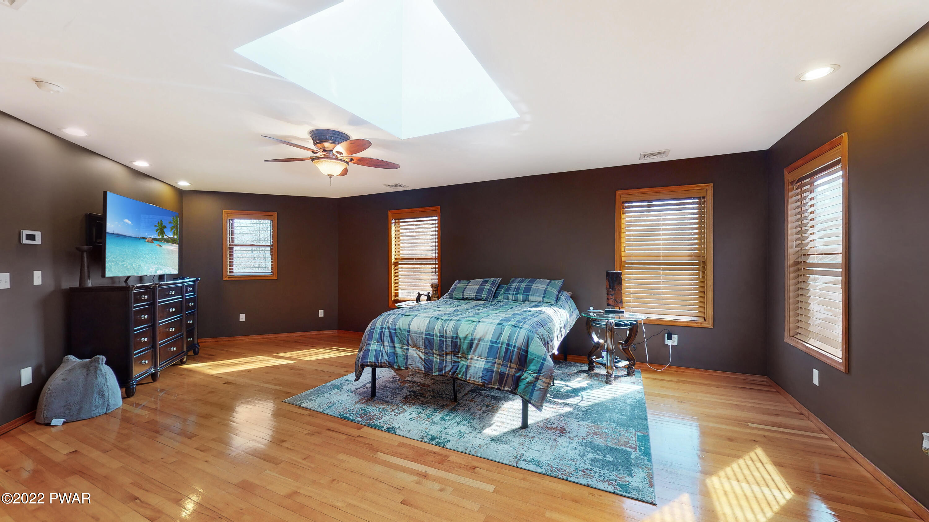 523 Maple Ridge Drive Hawley, PA 18428 - Photo 13 of 87