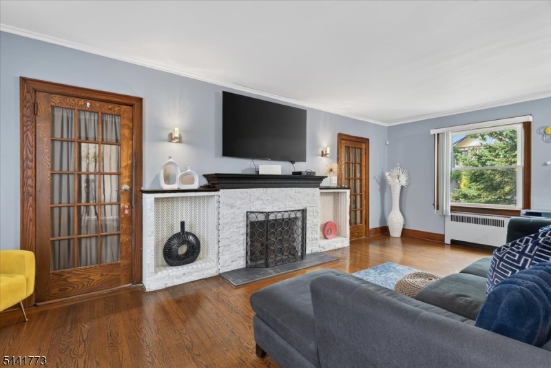 459 Twin Oaks Road Union, NJ 07083 - Photo 11 of 46