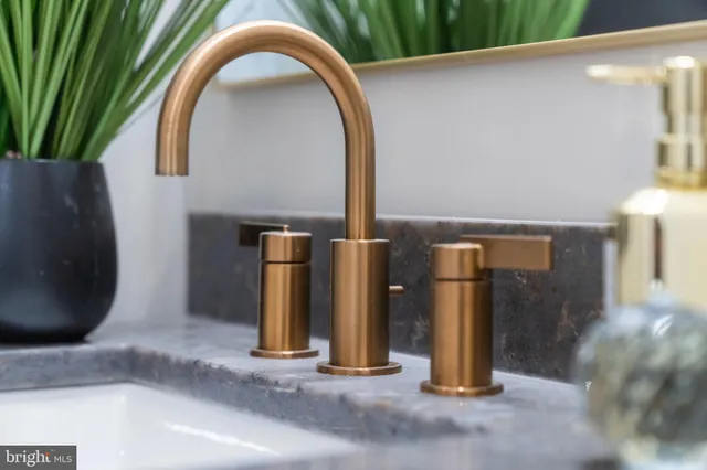 $2,949,900 | 7049 Liberty Lane, McLean, VA 22101