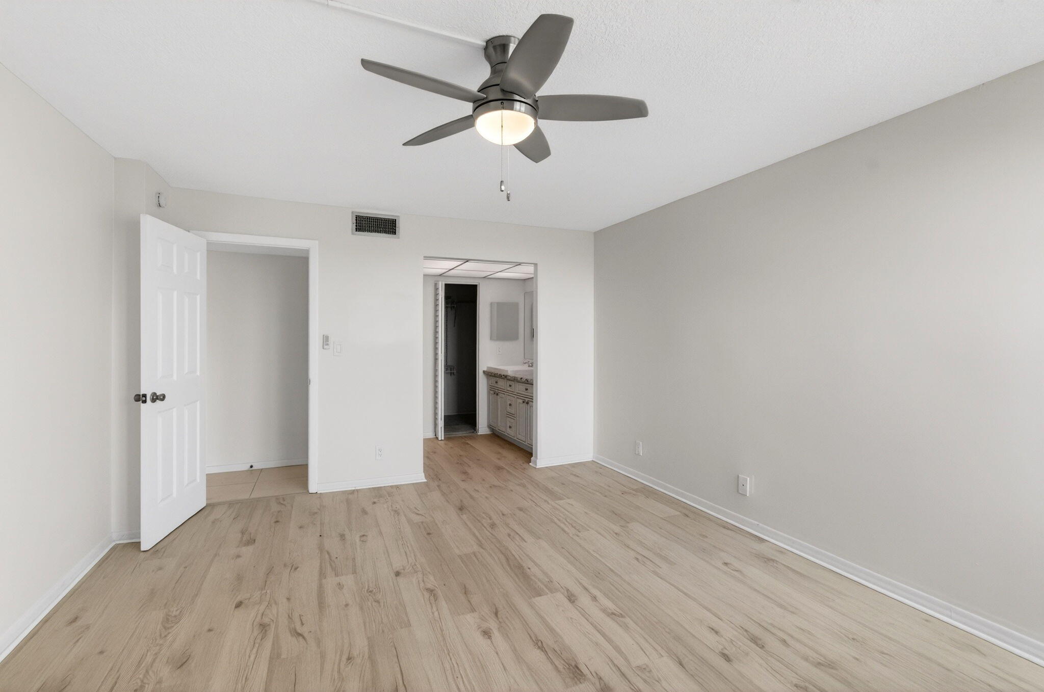 12 Royal Palm Way, Unit 501 Boca Raton, FL 33432 - Photo 36 of 53 76-web-or-mls-DSC_6076