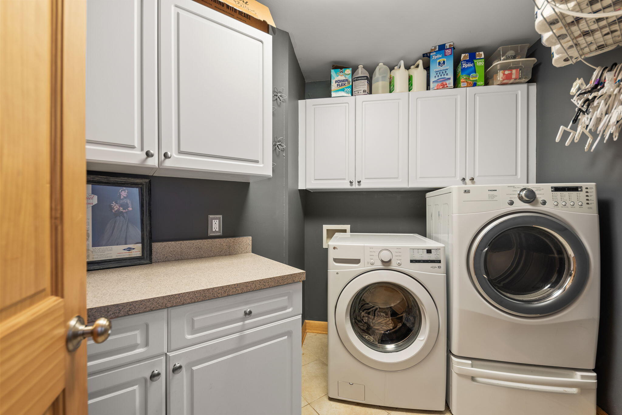 3102 Coachman Trail Valparaiso, IN 46385 - Photo 17 of 33 a utility room with dryer and washer