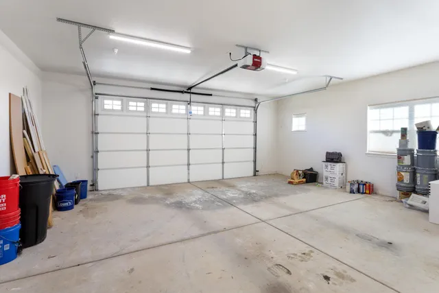 a view of a garage
