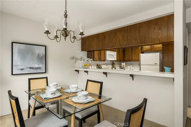 $725,000 | 126 South Waterwheel Way, Orange, CA 92869