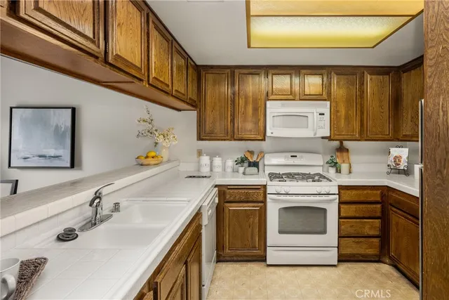 $725,000 | 126 South Waterwheel Way, Orange, CA 92869