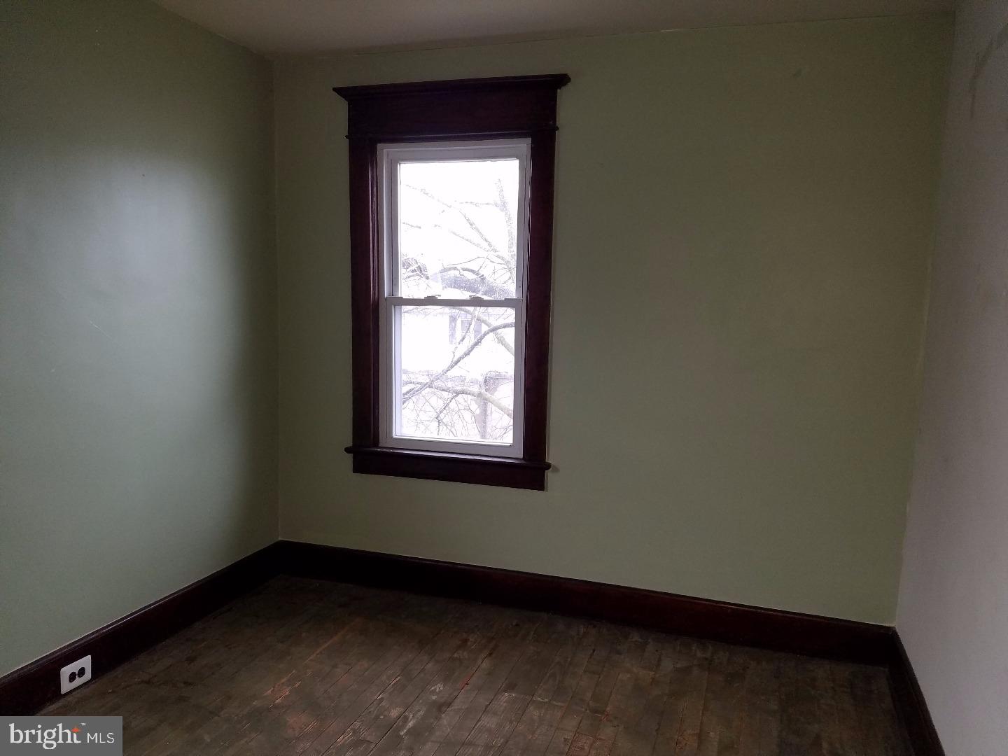 419 Bridgeboro Street Riverside, NJ 08075 - Photo 22 of 25 Bedroom 3