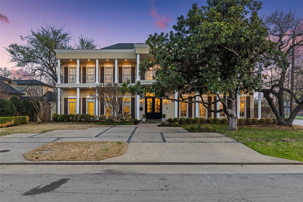 4206 Middleton Road Dallas, TX 75229 - Photo 1 of 1 front view of house with a yard