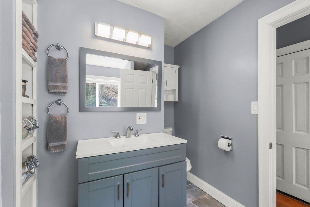 111 Westminster Road Weymouth, MA 02189 - Photo 28 of 41