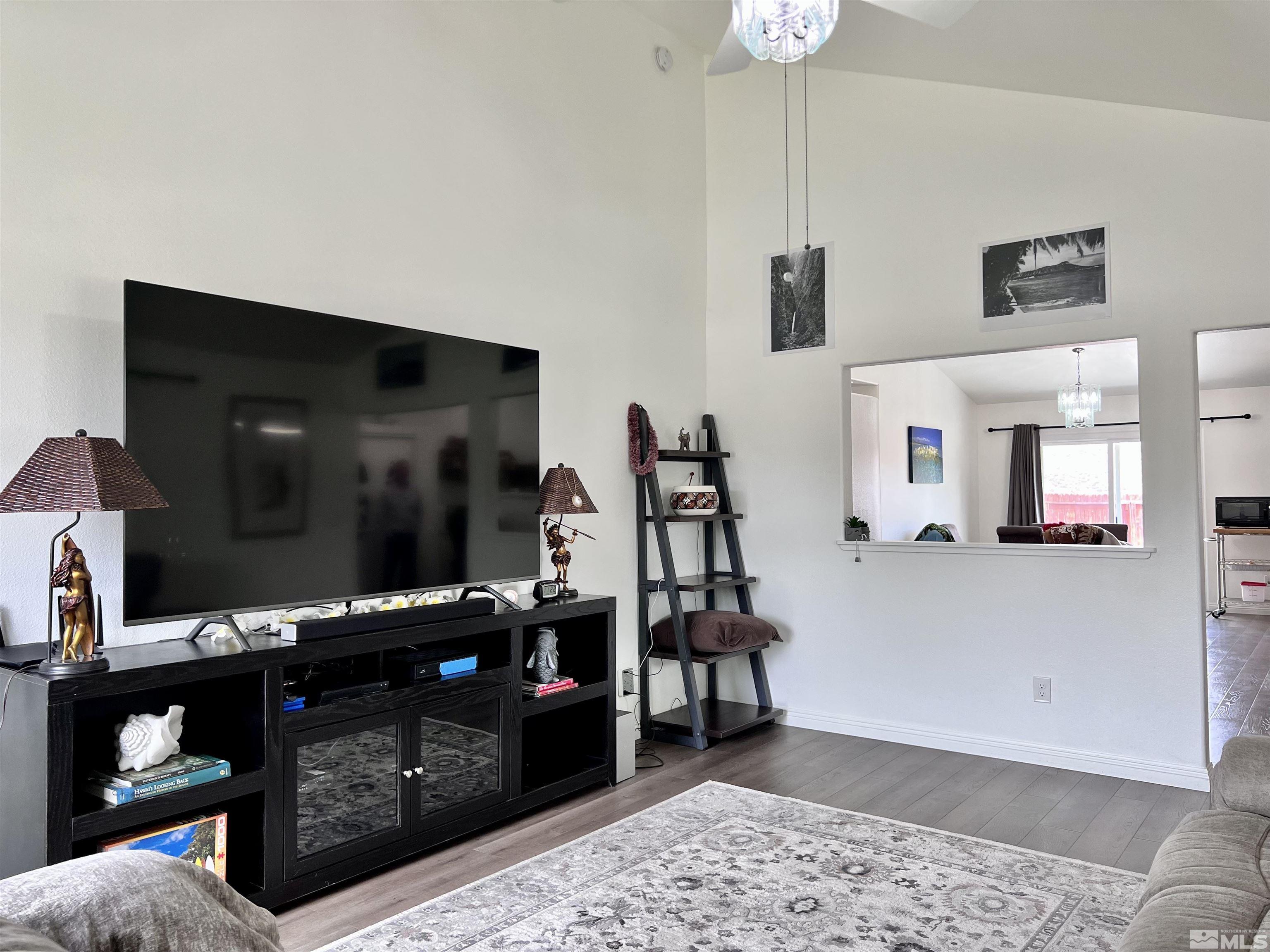 15660 Fawn Lane Reno, NV 89511 - Photo 8 of 40 Photo 8