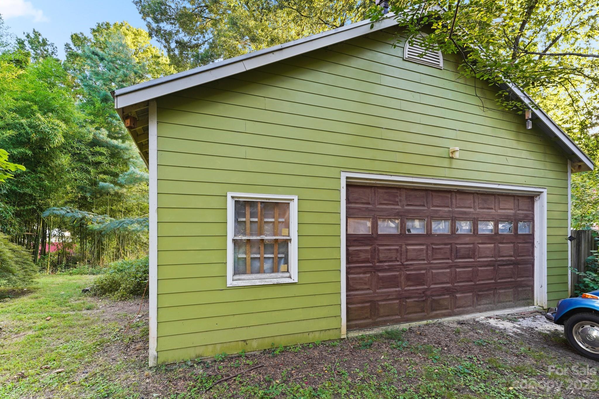 810 East Franklin Street Monroe, NC 28112 - Photo 44 of 47 a front view of a house with a tree