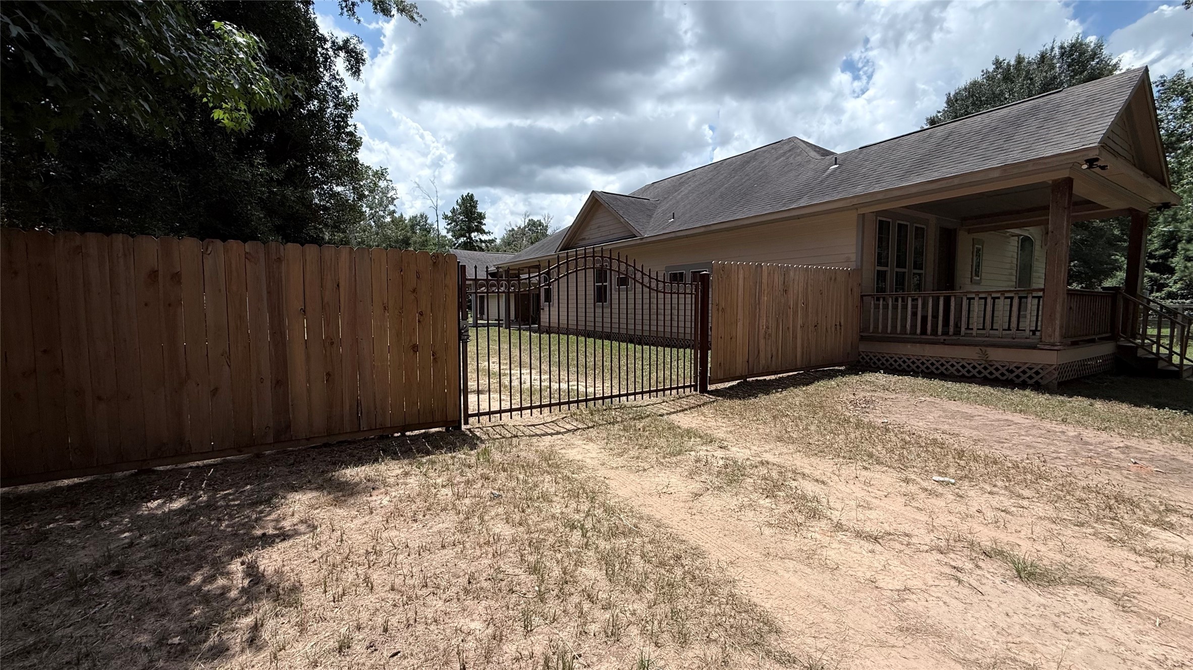 14908 Hannah Way Conroe, TX 77302 - Photo 4 of 36 Gallery Image 4