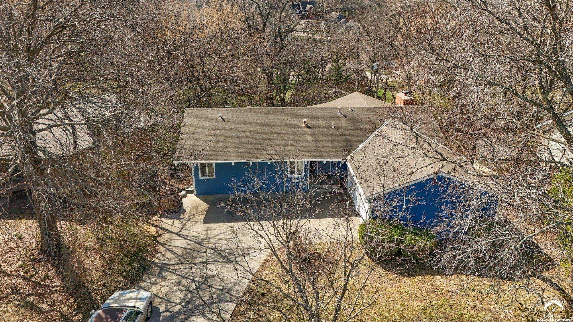 2933 Harvard Road Lawrence, KS 66049 - Photo 37 of 49